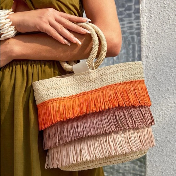 Fringe straw bag - Picture 4 of 9